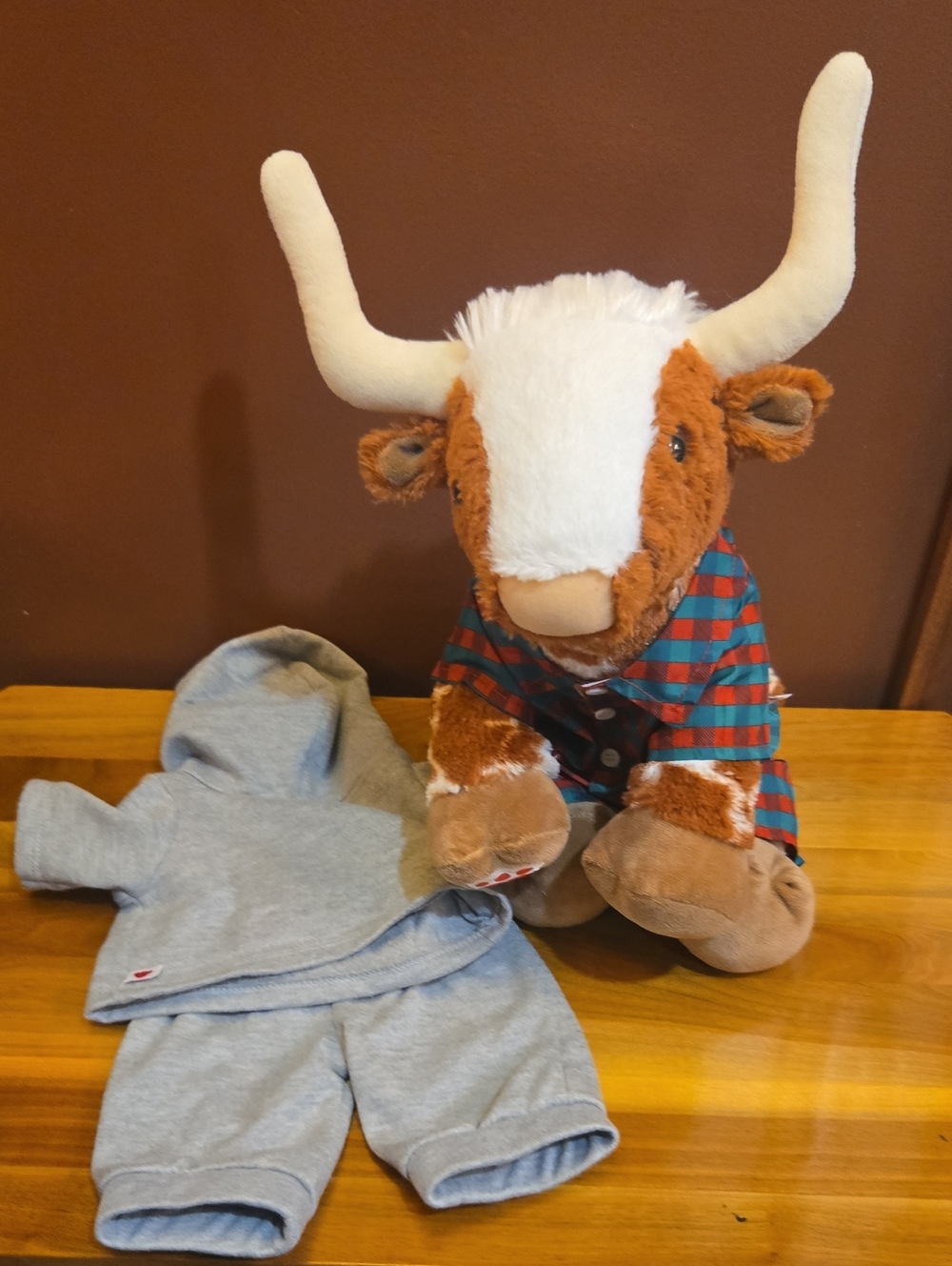 Build A Bear TEXAS LONGHORN STEER BULL Plaid PJs & Gray Sweatsuit No Sound 12"